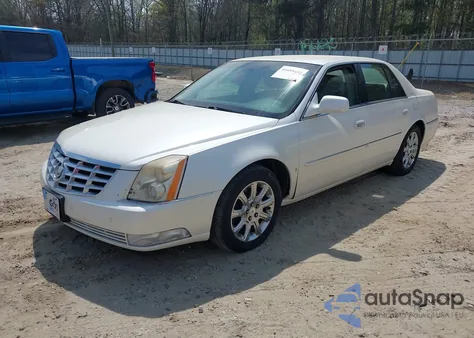 2008 Cadillac Dts 1Sc z USA, uszkodzony, nr VIN 1G6KD57Y18U145724